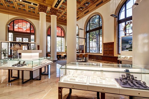 United States Jewelry News Robbins Brothers New Pasadena Flagship Marks a Sparkling New Era for American Jewelry Retail 2 1