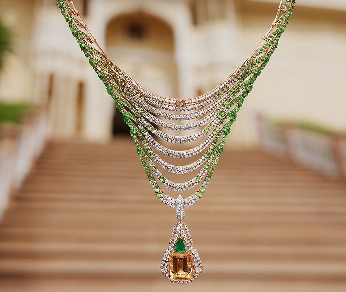 Dubai Jewellery News Tanishq Returns To Meena Bazaar With Boldest GCC Flagship 2