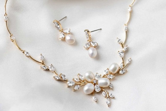 gems news global shift toward lightweight wedding jewelry as gold prices surge