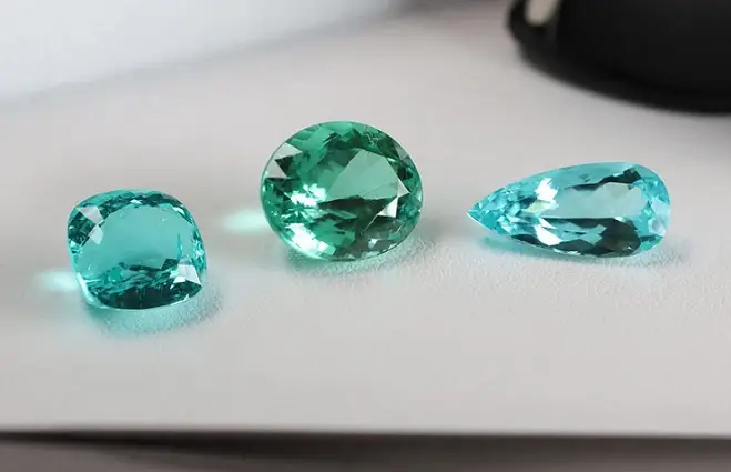 Gems News Color Gems Outshine Diamonds in Turbulent Market 3